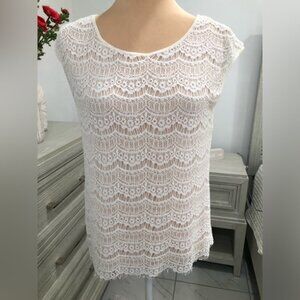 Max Studio White Lace top - Sz M